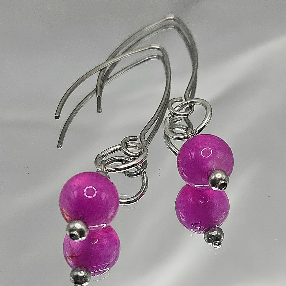 Elegant Stainless Steel and Beaded Necklace - Picture 5 of 9